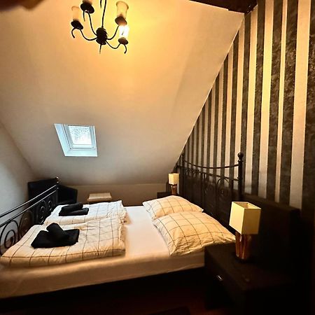 Adam'S Hostel - Self Check-In & Only Private Rooms Дюссельдорф Екстер'єр фото