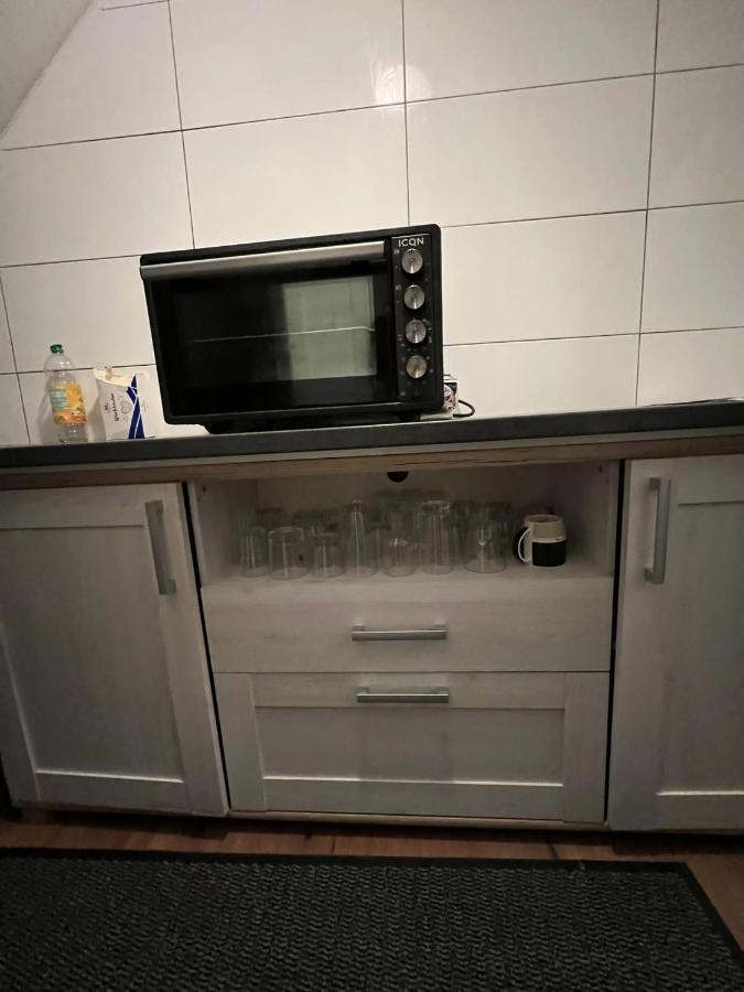 Adam'S Hostel - Self Check-In & Only Private Rooms Дюссельдорф Екстер'єр фото